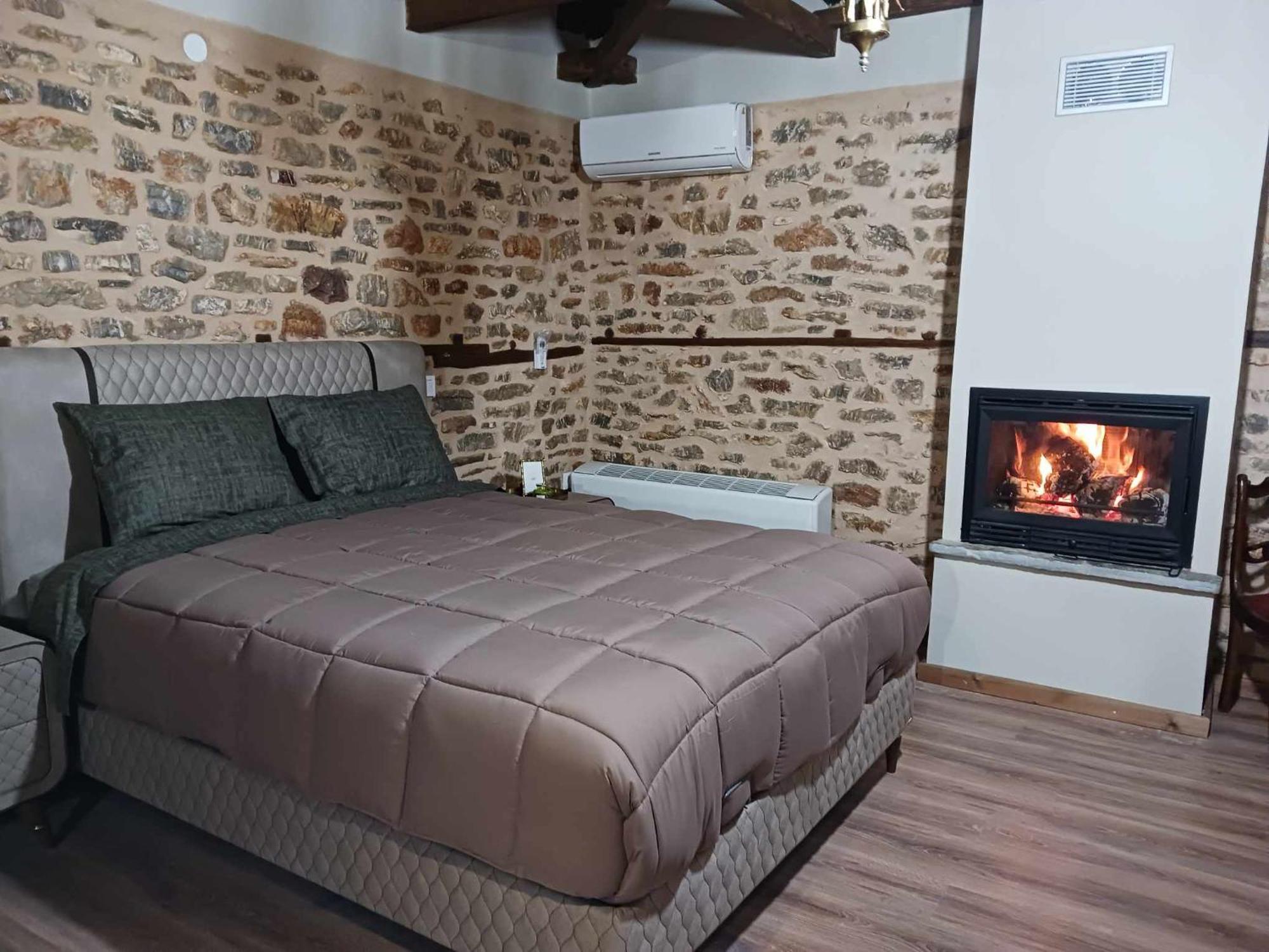 Guesthouse Amalia Kalesménon المظهر الخارجي الصورة